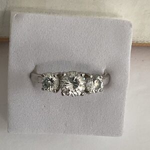 Avon Elegant Silver Ring with Prong-Set Clear Stones